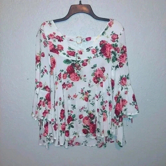 Enro Floral Boho cute back detail Top S - Picture 1 of 7